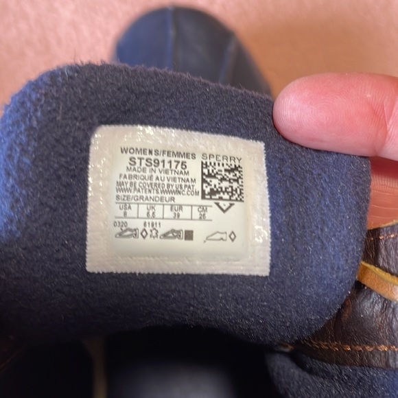 Sperry duck boots. Size 8 - Picture 5 of 9